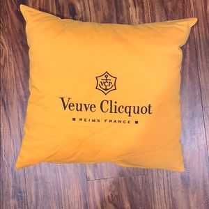 Decoration pillow